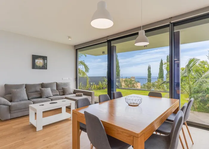 Вилла Cristiano Ronaldo Airport View Санта-Крус