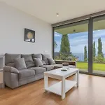 Cristiano Ronaldo Airport View Appartement