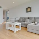 Cristiano Ronaldo Airport View Appartement