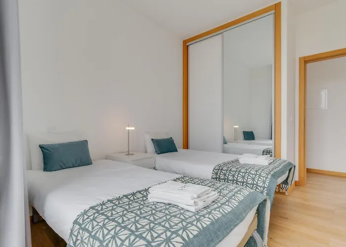 Cristiano Ronaldo Airport View 别墅 *