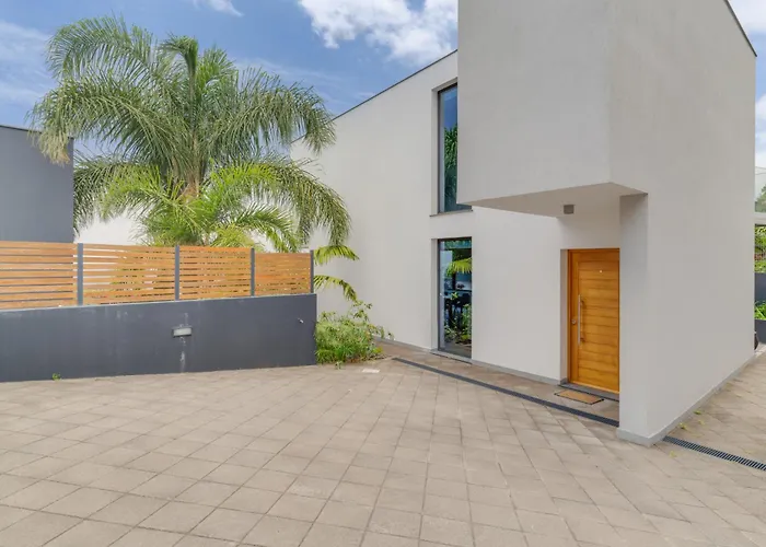 Villa Cristiano Ronaldo Airport View *