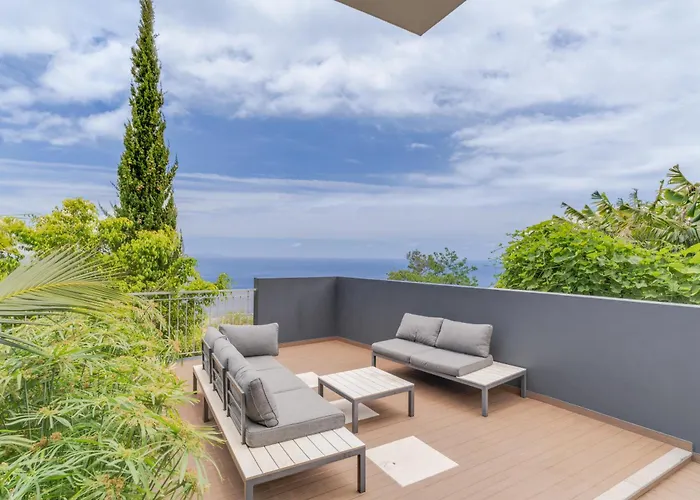 Cristiano Ronaldo Airport View * Santa Cruz (Madeira)